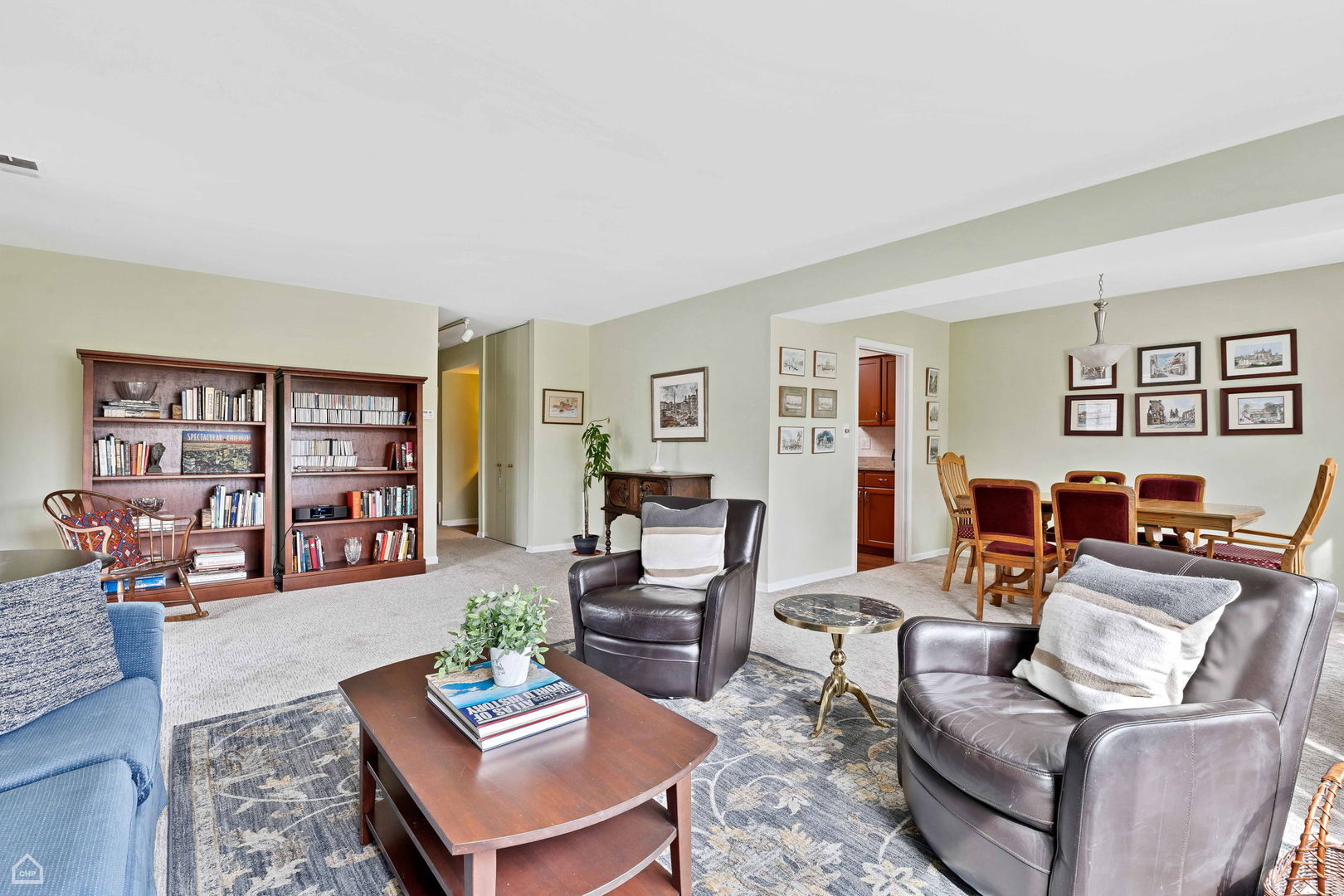 2425 Central Street, Unit 2D Evanston, IL 60201 - Photo 8 of 18 Gallery Image 8