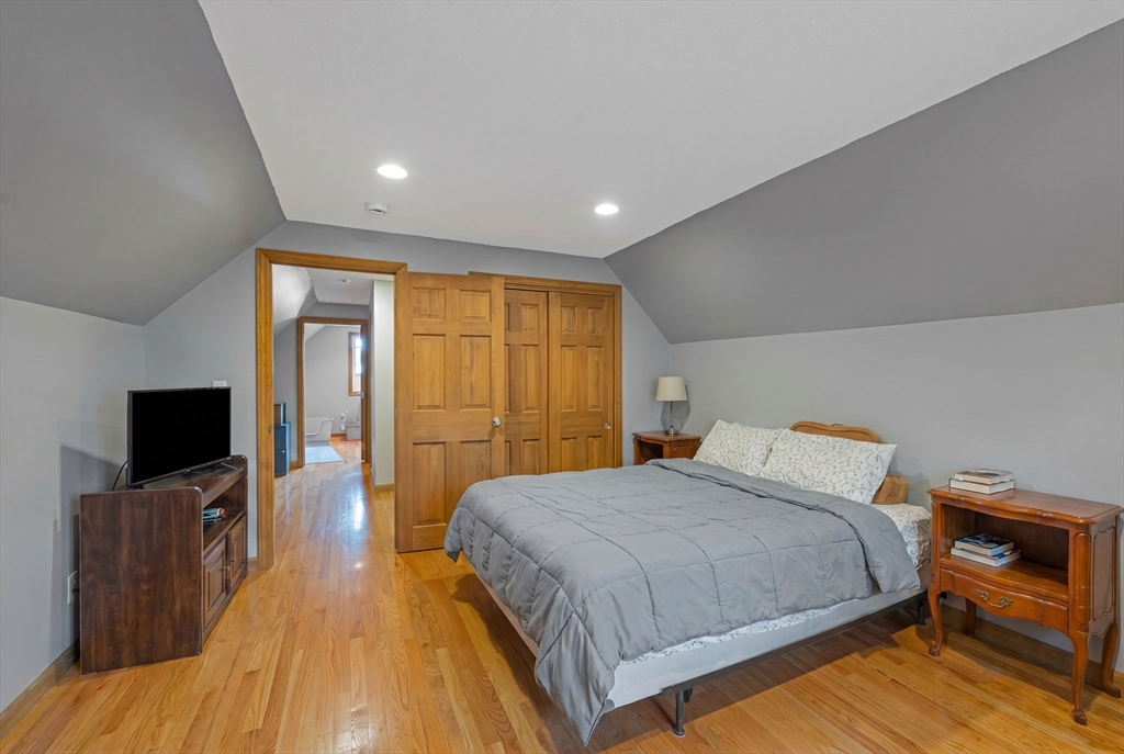 50 Emerson Street Springfield, MA 01118 - Photo 25 of 42