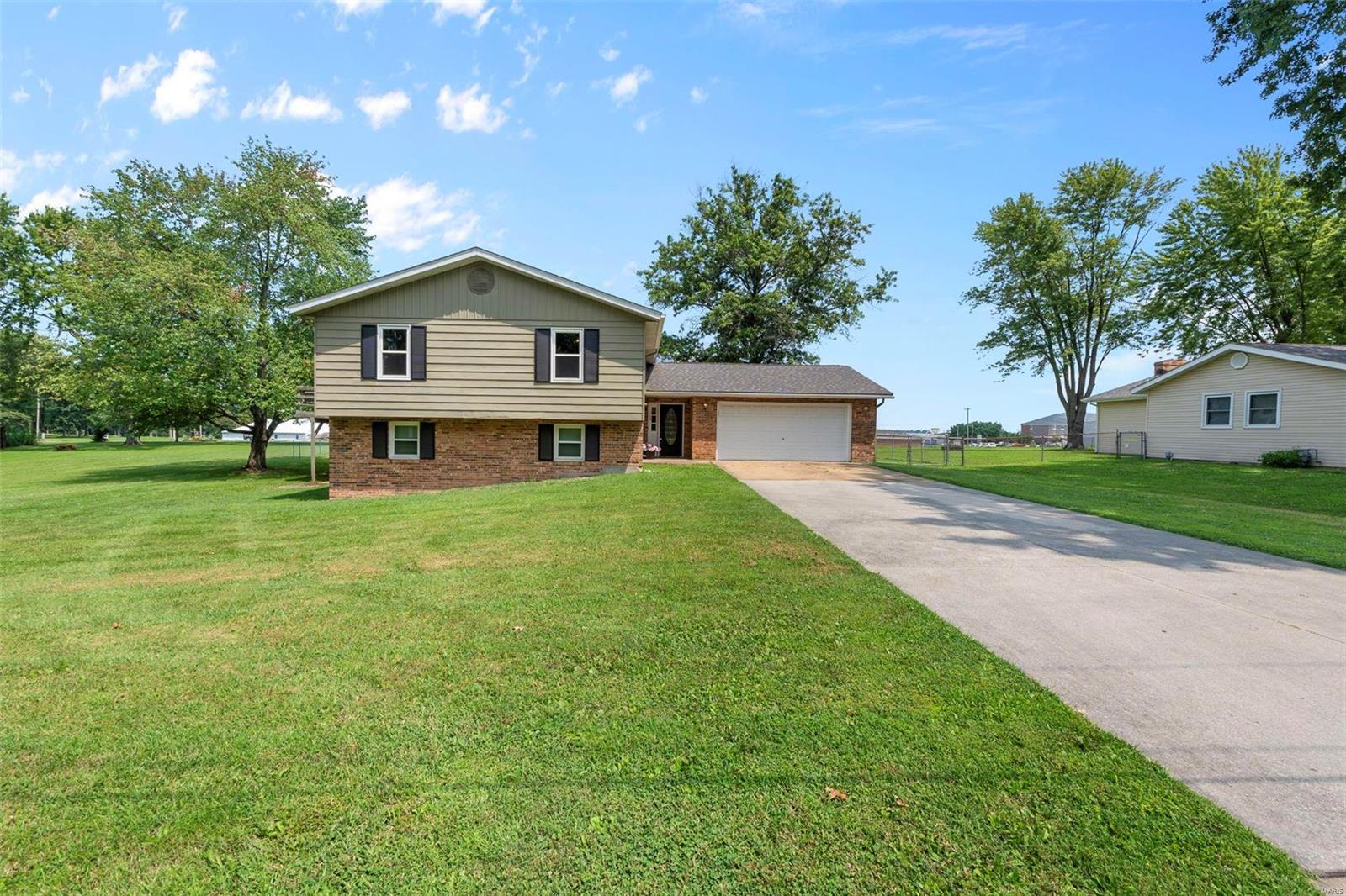 119 Fox Run Sparta, IL 62286 - Photo 12 of 43