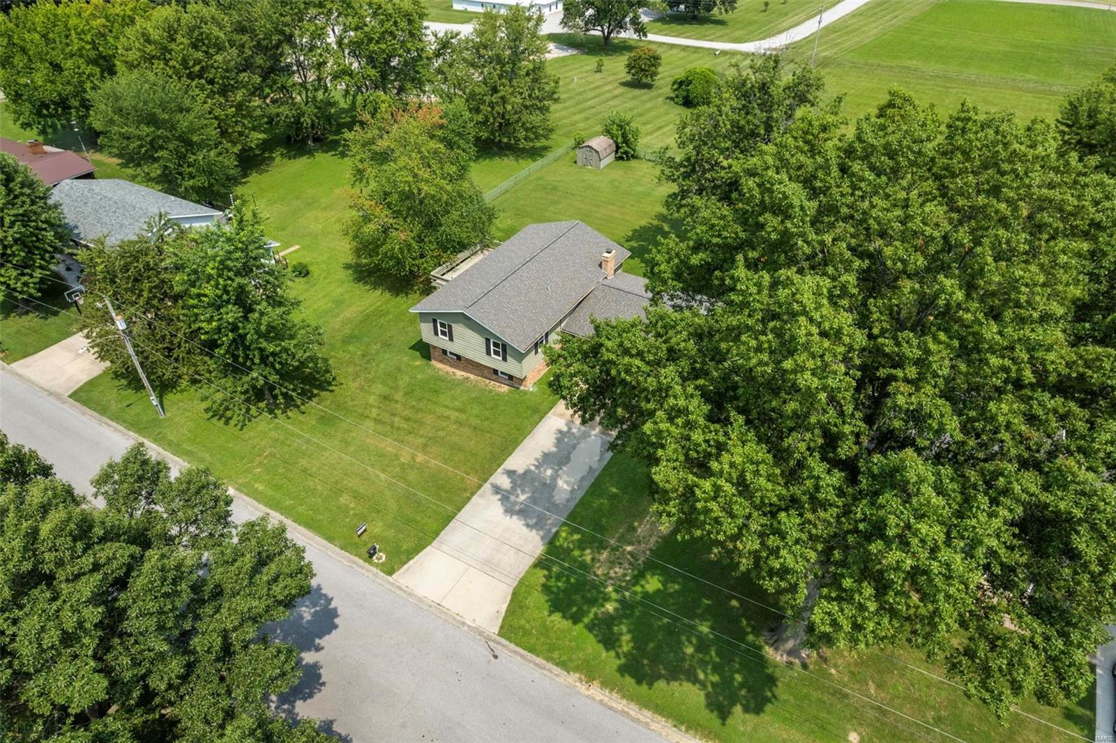 119 Fox Run Sparta, IL 62286 - Photo 3 of 43