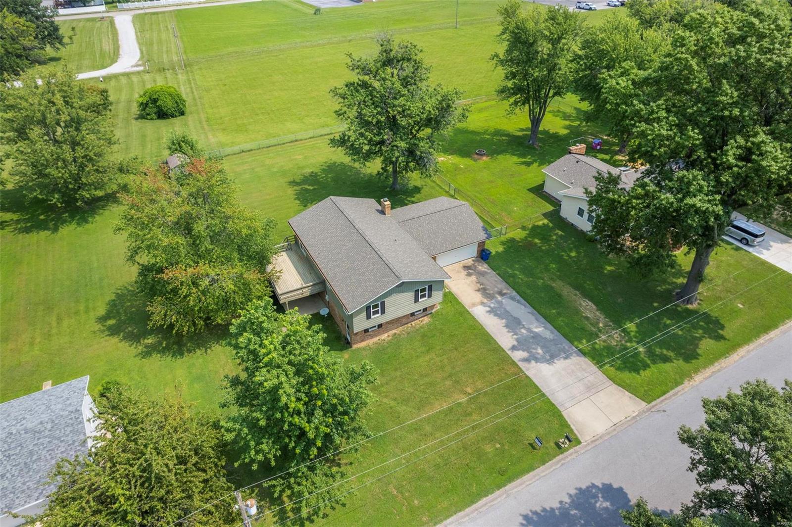 119 Fox Run Sparta, IL 62286 - Photo 4 of 43