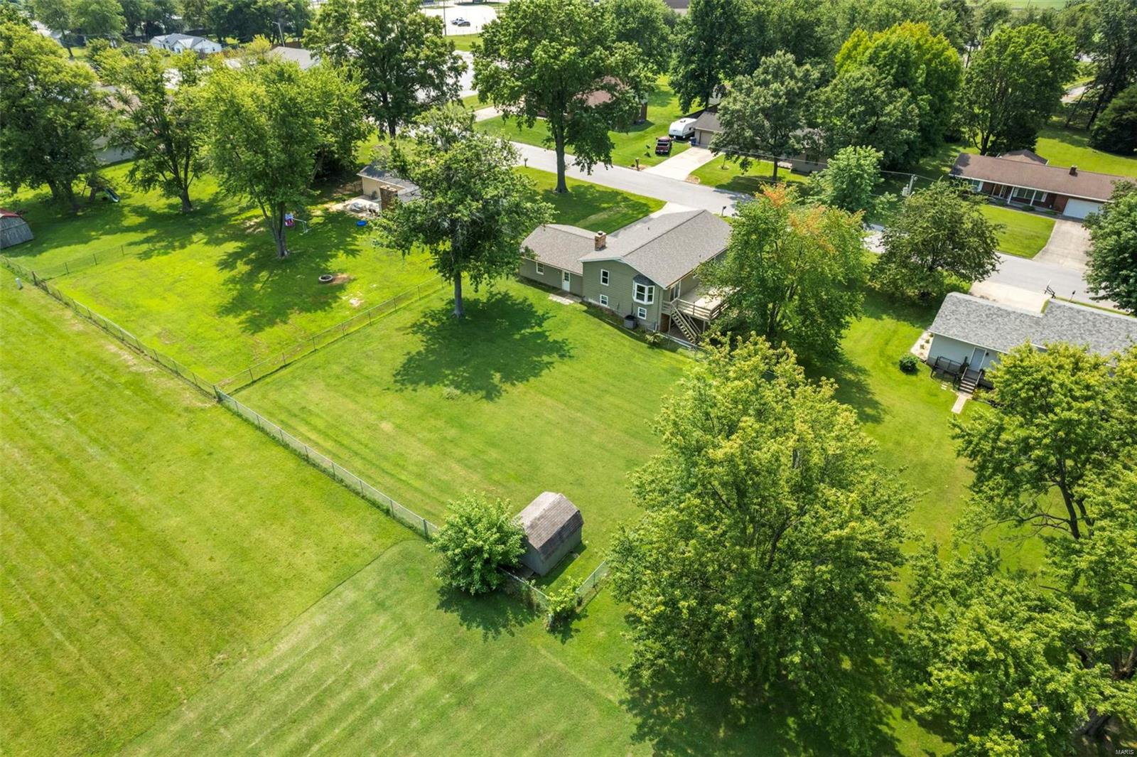 119 Fox Run Sparta, IL 62286 - Photo 5 of 43