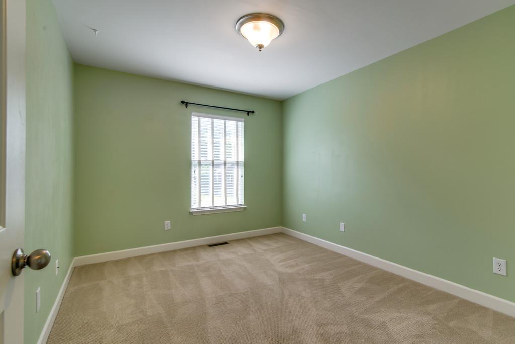 553 Rosedale Avenue, Unit 127 Nashville, TN 37211 - Photo 17 of 27 an empty room with a window