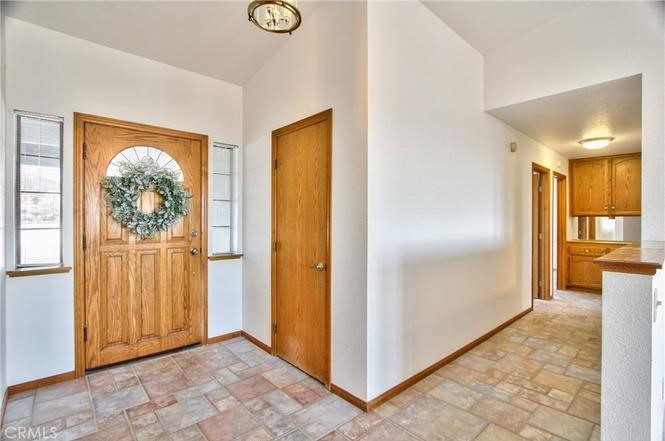 8441 Sierra Vista Road Phelan, CA 92371 - Photo 4 of 13