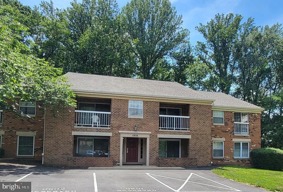 5806 Cove Landing Road, Unit 101 Burke, VA 22015 - Photo 2 of 92 Gallery Image 2
