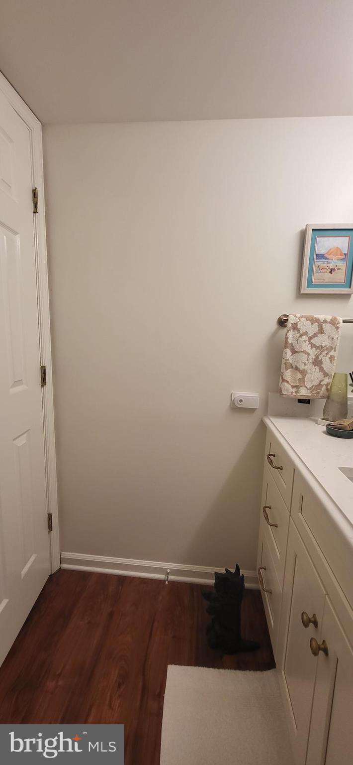5806 Cove Landing Road, Unit 101 Burke, VA 22015 - Photo 46 of 92 Gallery Image 46