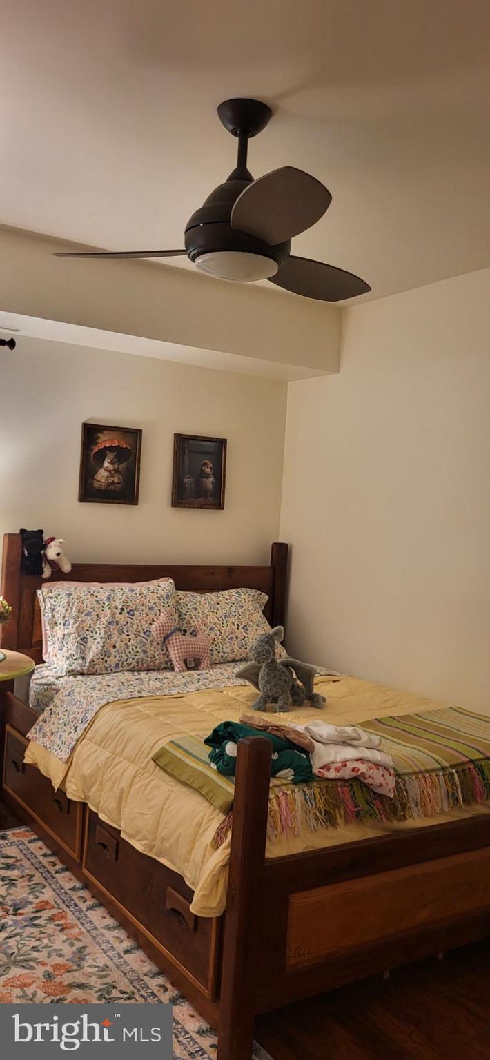 5806 Cove Landing Road, Unit 101 Burke, VA 22015 - Photo 68 of 92 Bedroom 2