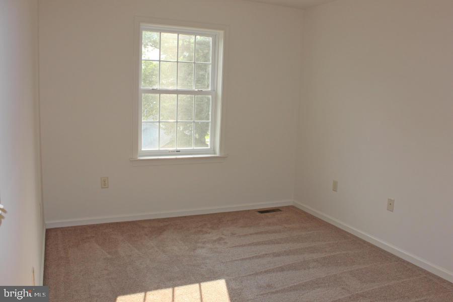 1337 Firestone Road Lititz, PA 17543 - Photo 9 of 16