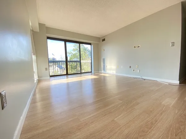 $3,450 | 15 North Beacon Street, Unit 226, Boston, MA 02134