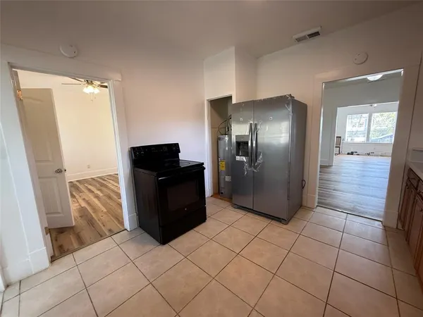 $1,695 | 3142 South 2nd Street, Abilene, TX 79605