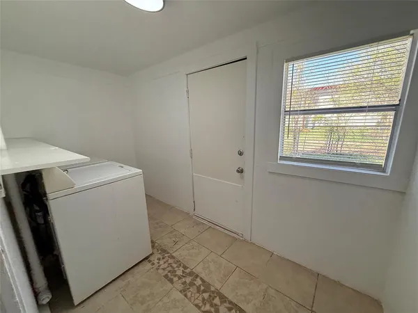 $1,695 | 3142 South 2nd Street, Abilene, TX 79605