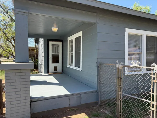 $1,695 | 3142 South 2nd Street, Abilene, TX 79605