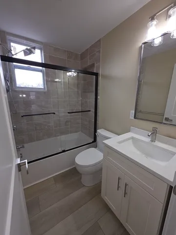 $1,950 | 475 Purchase Street, Unit 3, New Bedford, MA 02740