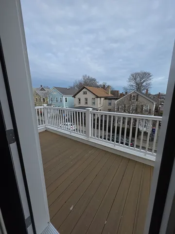 $1,950 | 475 Purchase Street, Unit 3, New Bedford, MA 02740