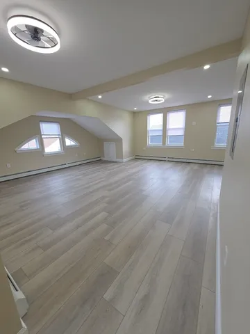 $1,950 | 475 Purchase Street, Unit 3, New Bedford, MA 02740