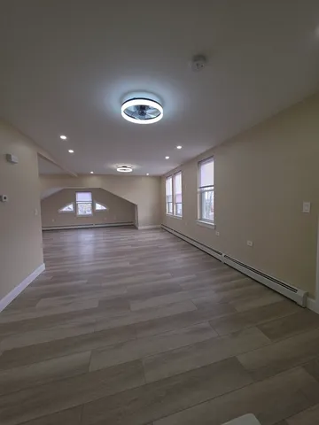 $1,950 | 475 Purchase Street, Unit 3, New Bedford, MA 02740