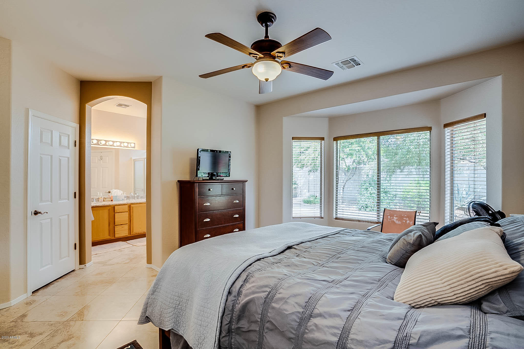 14534 West Hearn Road Surprise, AZ 85379 - Photo 29 of 49 Hearn-31