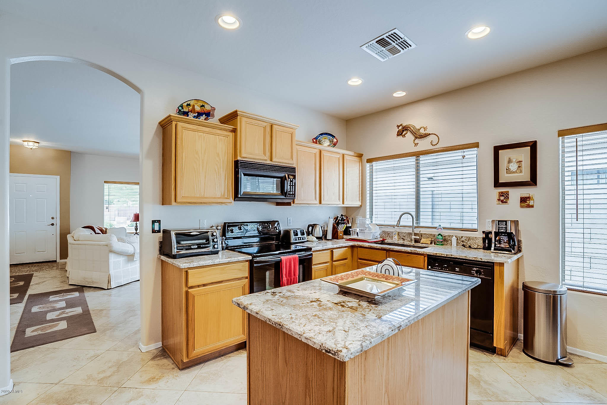 14534 West Hearn Road Surprise, AZ 85379 - Photo 8 of 49 Hearn-18