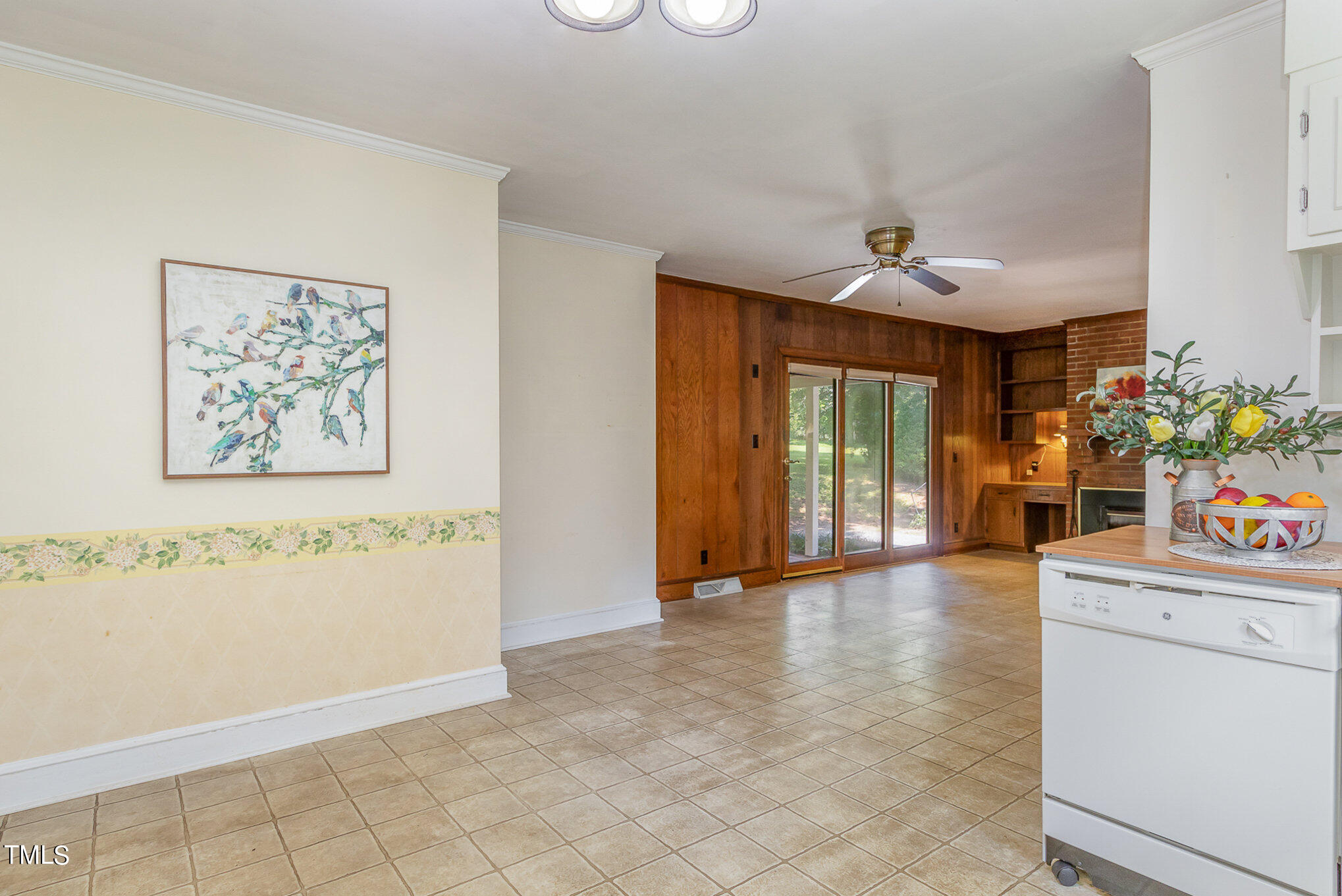 12423 North Roxboro Street Rougemont, NC 27572 - Photo 11 of 30 Breakfast nook with a view to one of the fireplaces!