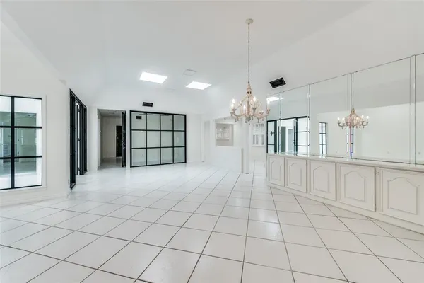 $3,500 | 3805 Brookhaven Circle, Fort Worth, TX 76109