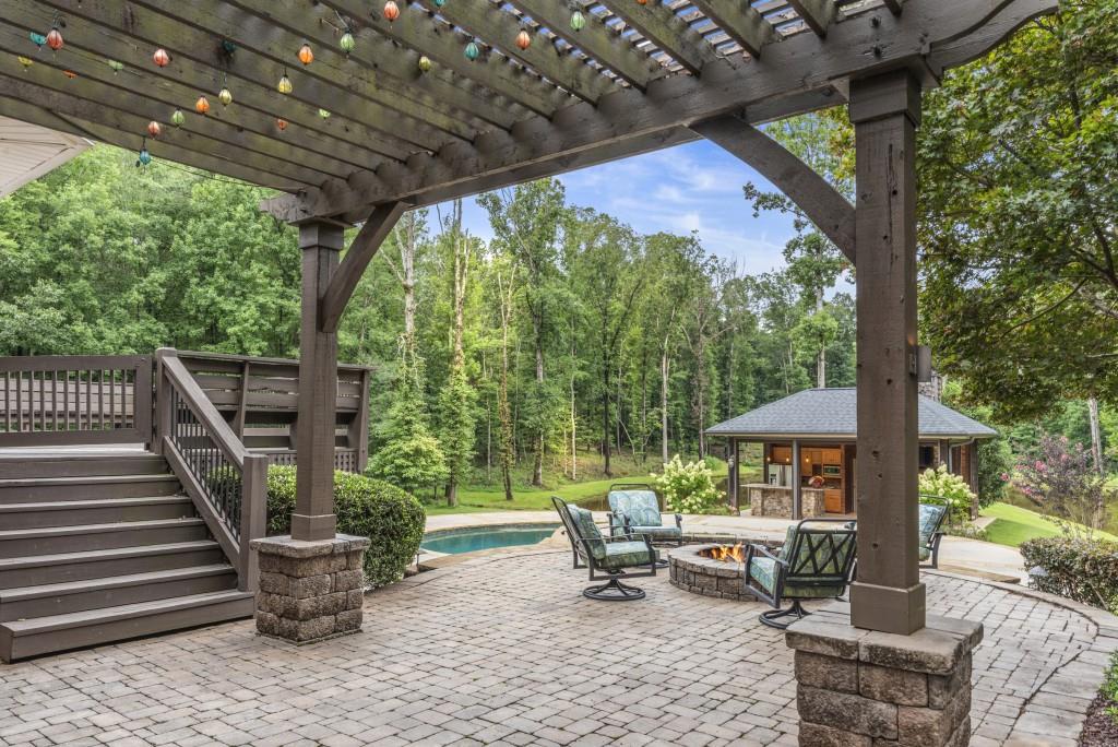300 Potts Lane Covington, GA 30016 - Photo 74 of 76 a garden view with a seating space