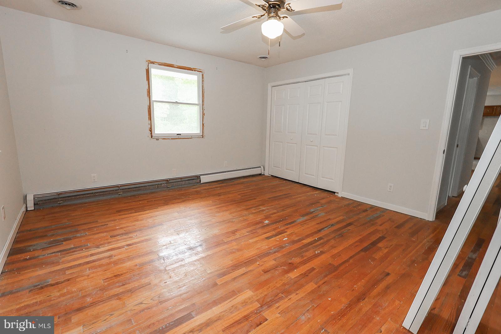 48146 Mallard View Lane St. Inigoes, MD 20684 - Photo 22 of 46 Spacious room with natural light.