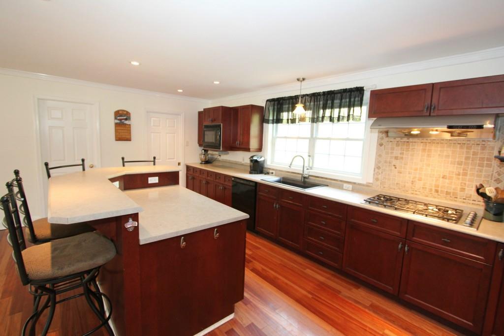 32 Astrid Drive Cumberland Center, ME 04021 - Photo 10 of 34 Photo