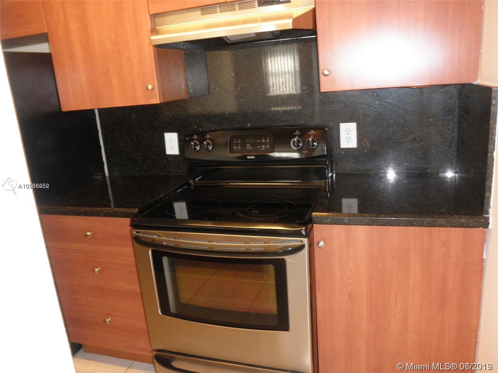 610 South Park Road, Unit 341 Hollywood, FL 33021 - Photo 6 of 30 Gallery Image 6