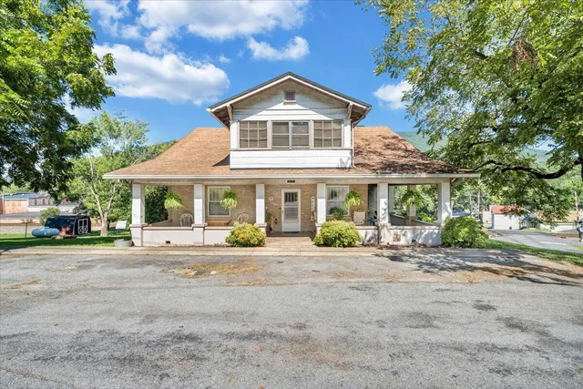 $313,000 | 535 Boyd Street, Buchanan, VA 24066