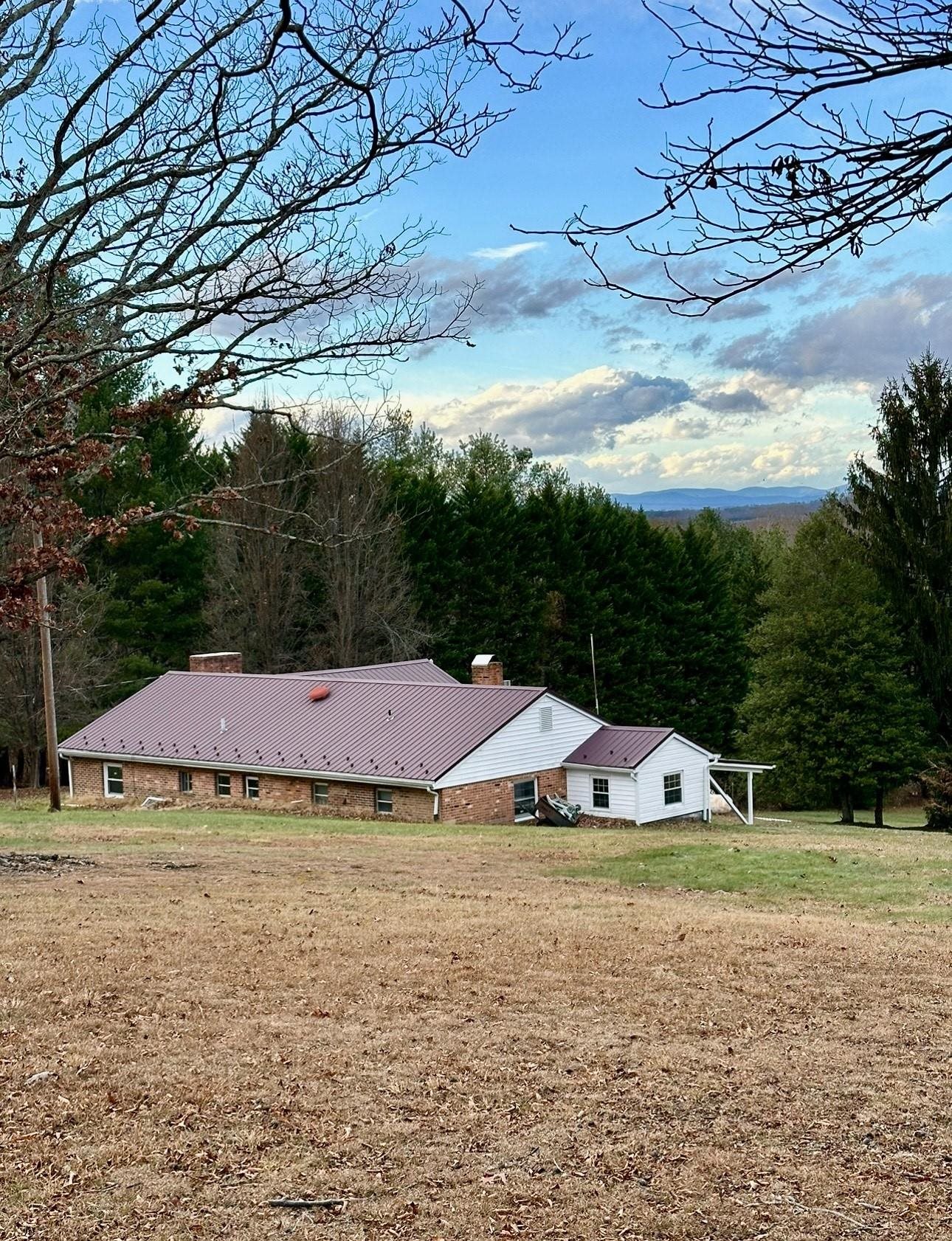 201 Flat Rock Road Waynesboro, VA 22980 - Photo 4 of 17 Gallery Image 4