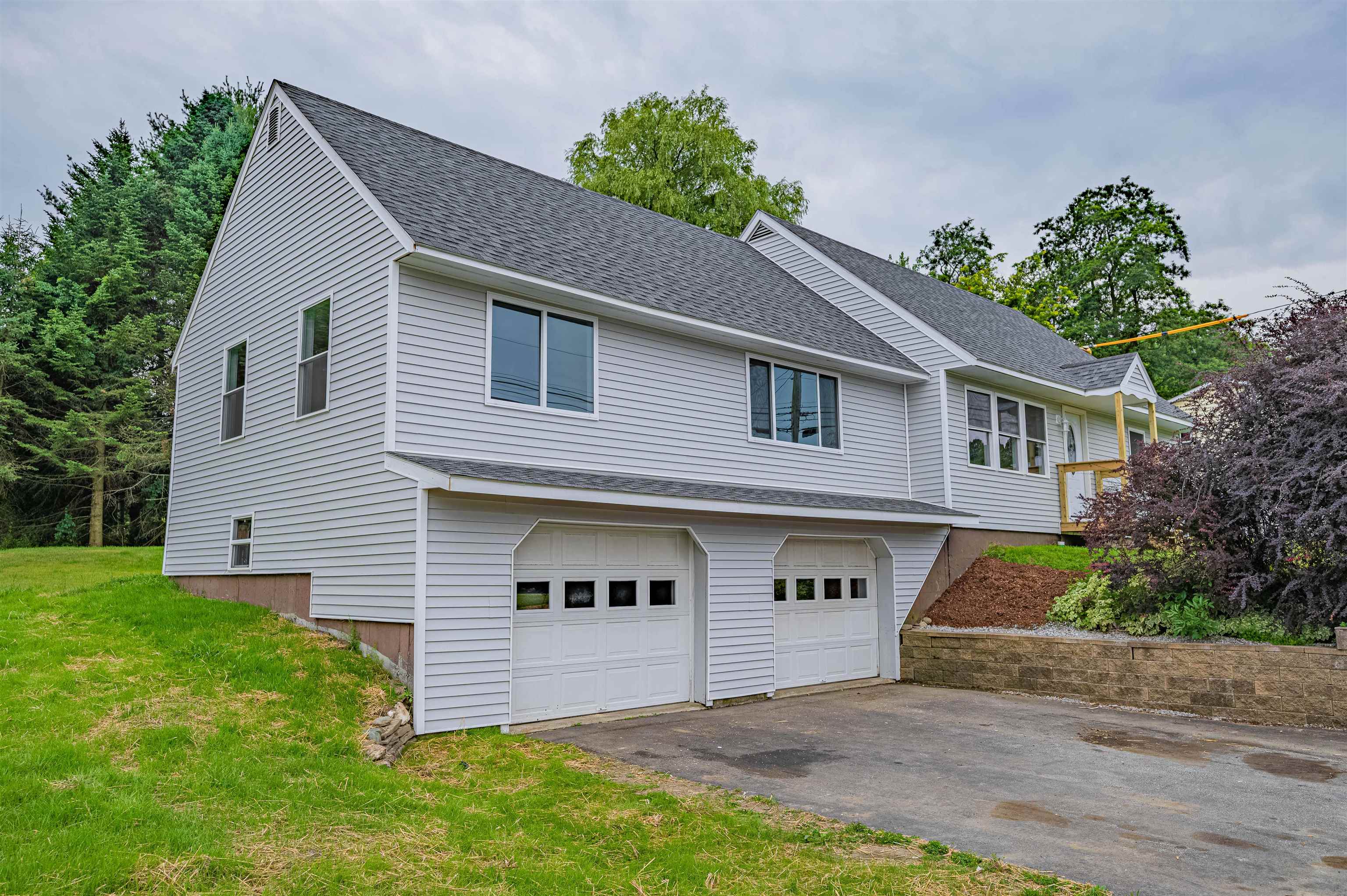 322 Prospect Street Barre, VT 05641 - Photo 3 of 39 Gallery Image 3