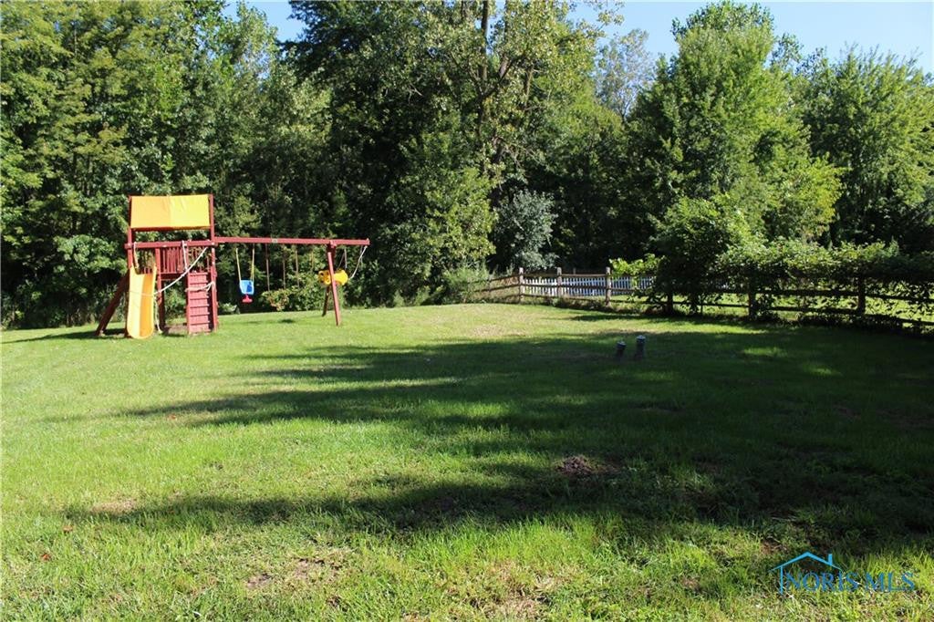 9240 Old State Line Road Holland, OH 43528 - Photo 14 of 15 Gallery Image 14