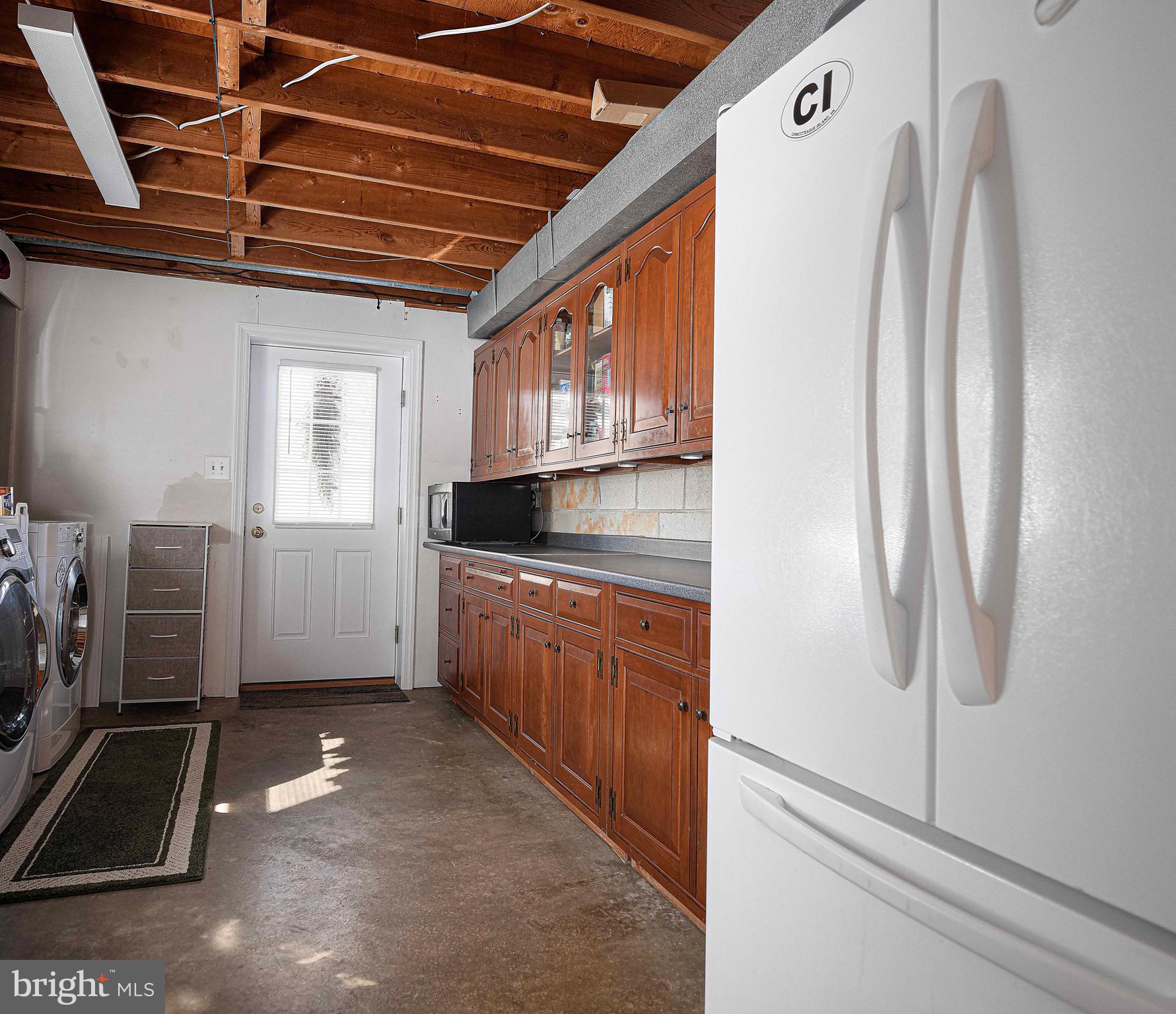 3204 Hunt Road Fallston, MD 21047 - Photo 31 of 54 a kitchen with refrigerator and window