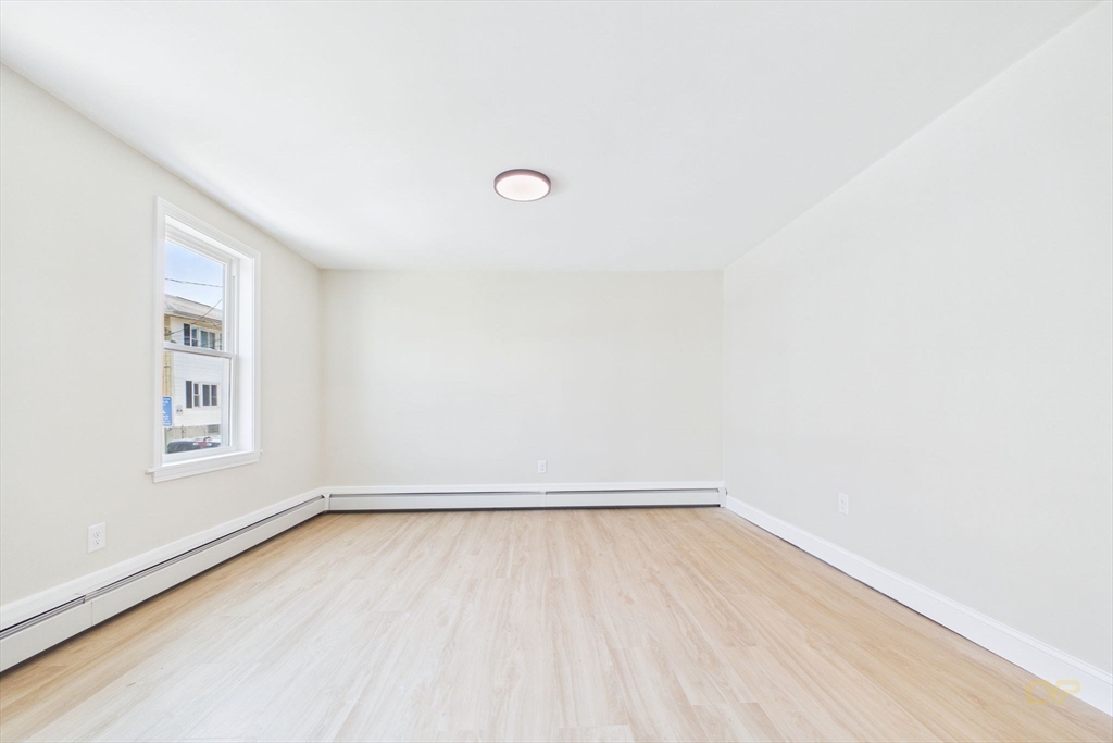 201 Wade Street Fall River, MA 02721 - Photo 4 of 38
