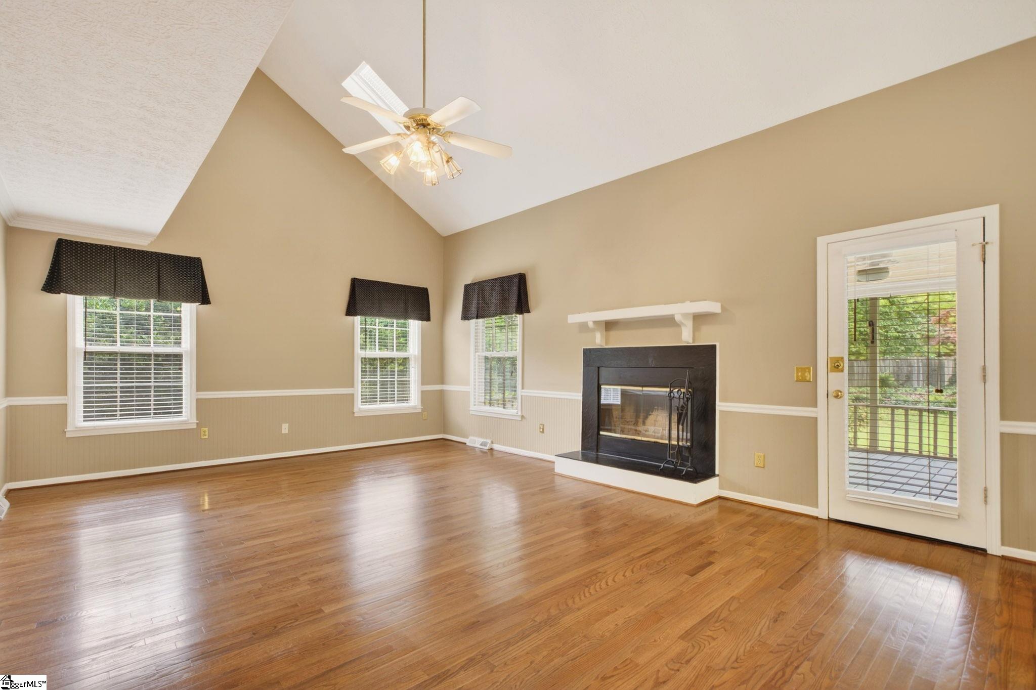 703 East Silverleaf Street Greer, SC 29650 - Photo 20 of 44