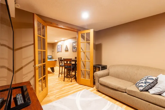 $210,000 | 800 Monroe Street, Hanover, IL 61041