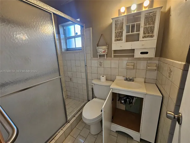 $699,999 | 3015 Southwest 24th Terrace, Miami, FL 33145