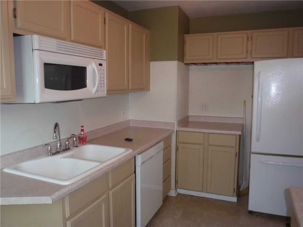 4552 Brookville Road Indianapolis, IN 46201 - Photo 4 of 7 Gallery Image 4