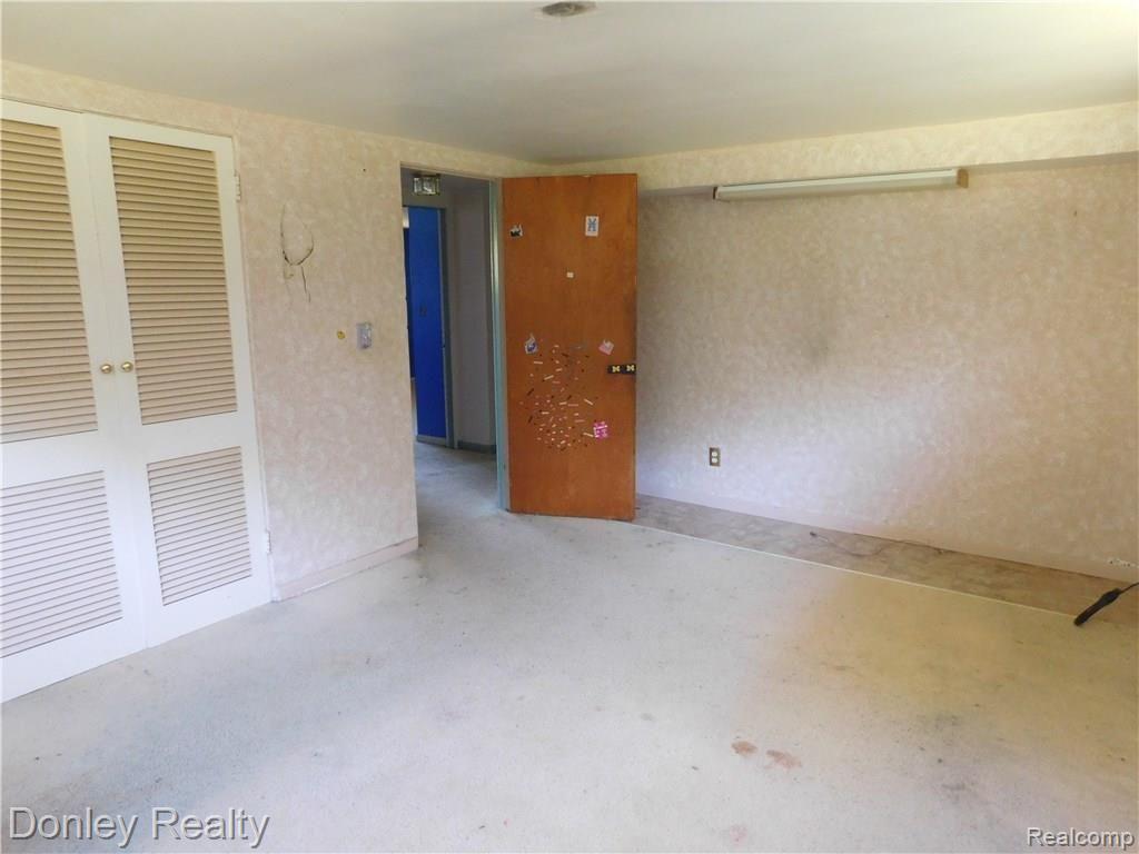 2542 North Lapeer Road Lapeer, MI 48446 - Photo 14 of 14 DSCN0393.JPG