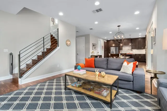 $1,490,000 | 3302 Funston Street, Austin, TX 78703