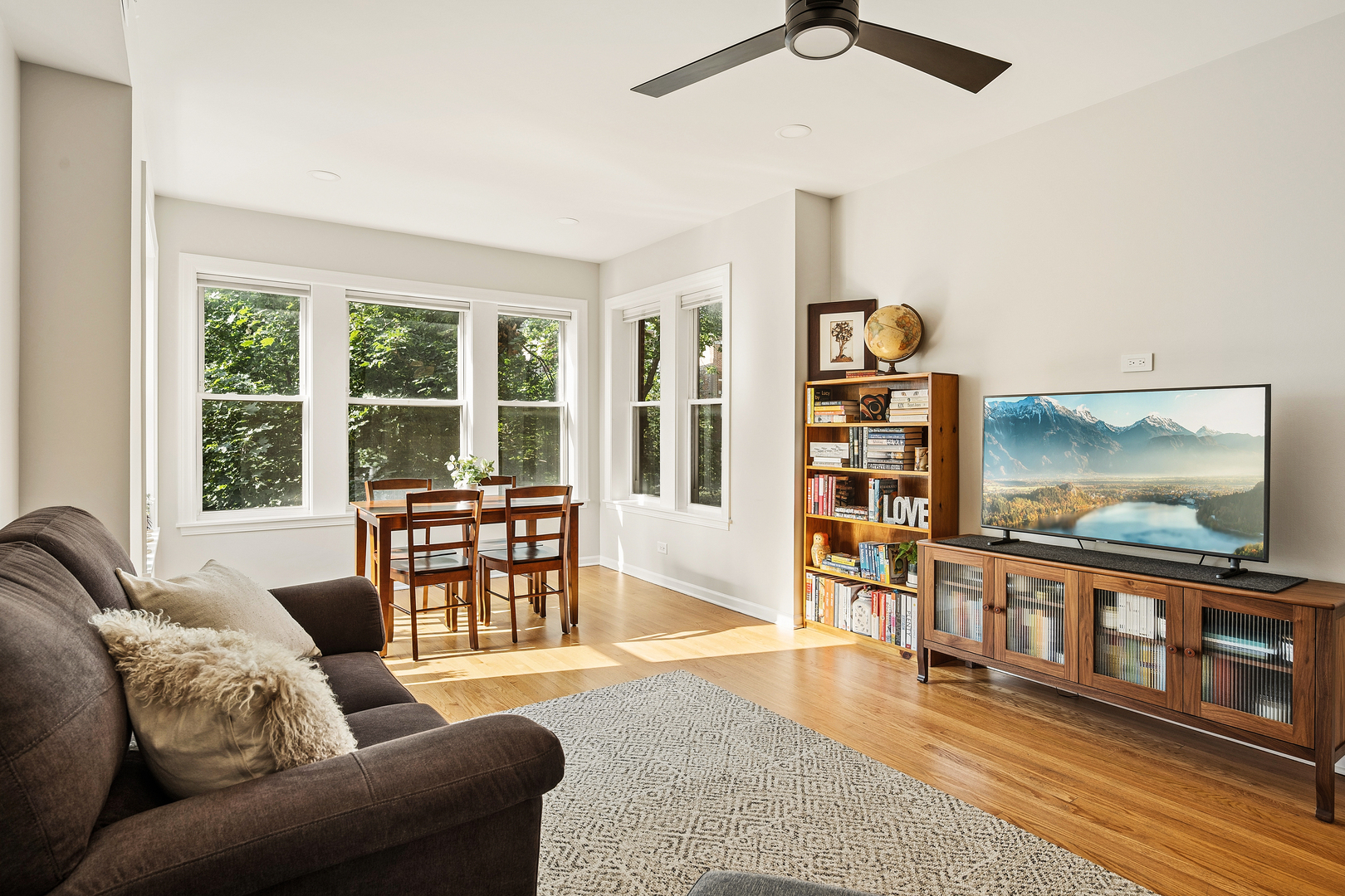 1614 West Rascher Avenue, Unit 2E Chicago, IL 60640 - Photo 10 of 19 Gallery Image 10