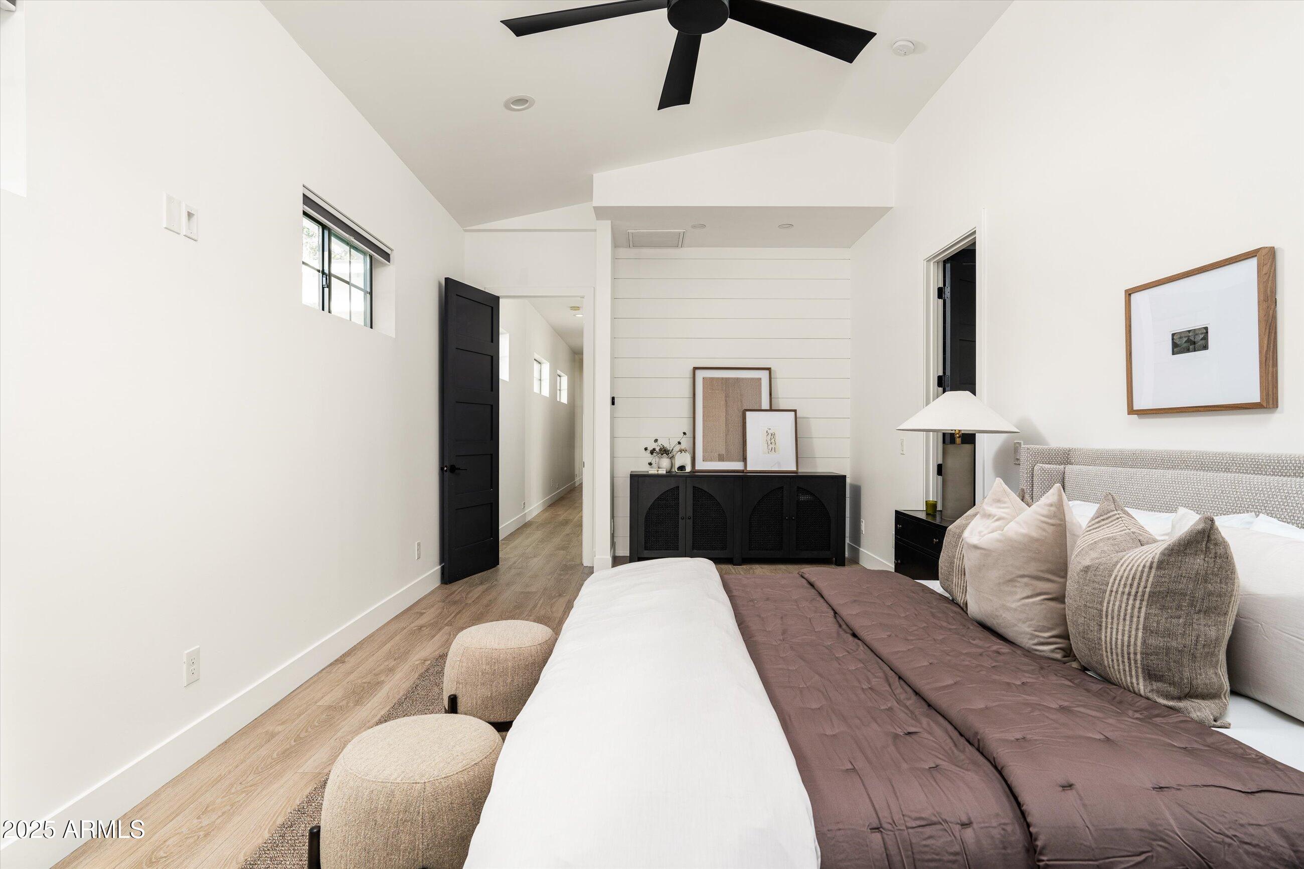 4208 North 41st Place Phoenix, AZ 85018 - Photo 15 of 39 32-4208 N 41st Pl (33 of 78)