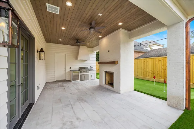 $3,250,000 | 6242 Meadow Lake Lane, Houston, TX 77057