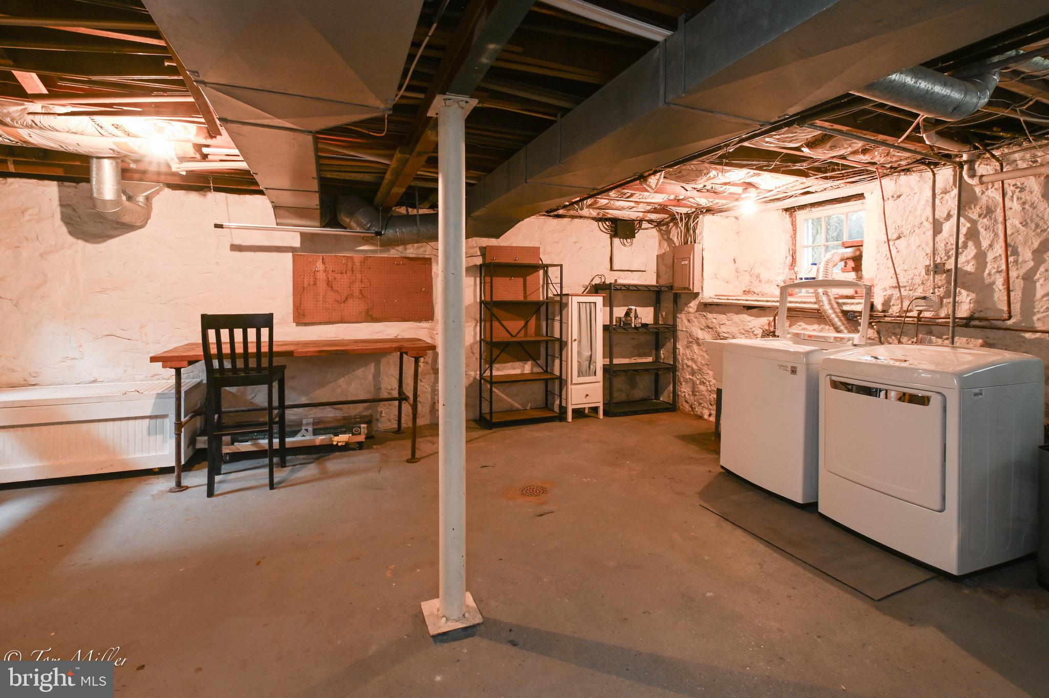 5815 Lochlea Road Baltimore, MD 21209 - Photo 29 of 40 a view of a storage & utility room