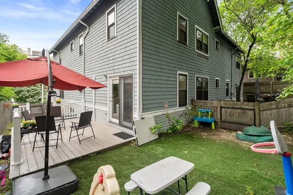 $1,850,000 | 620 Washington Street, Unit 620, Brookline, MA 02446
