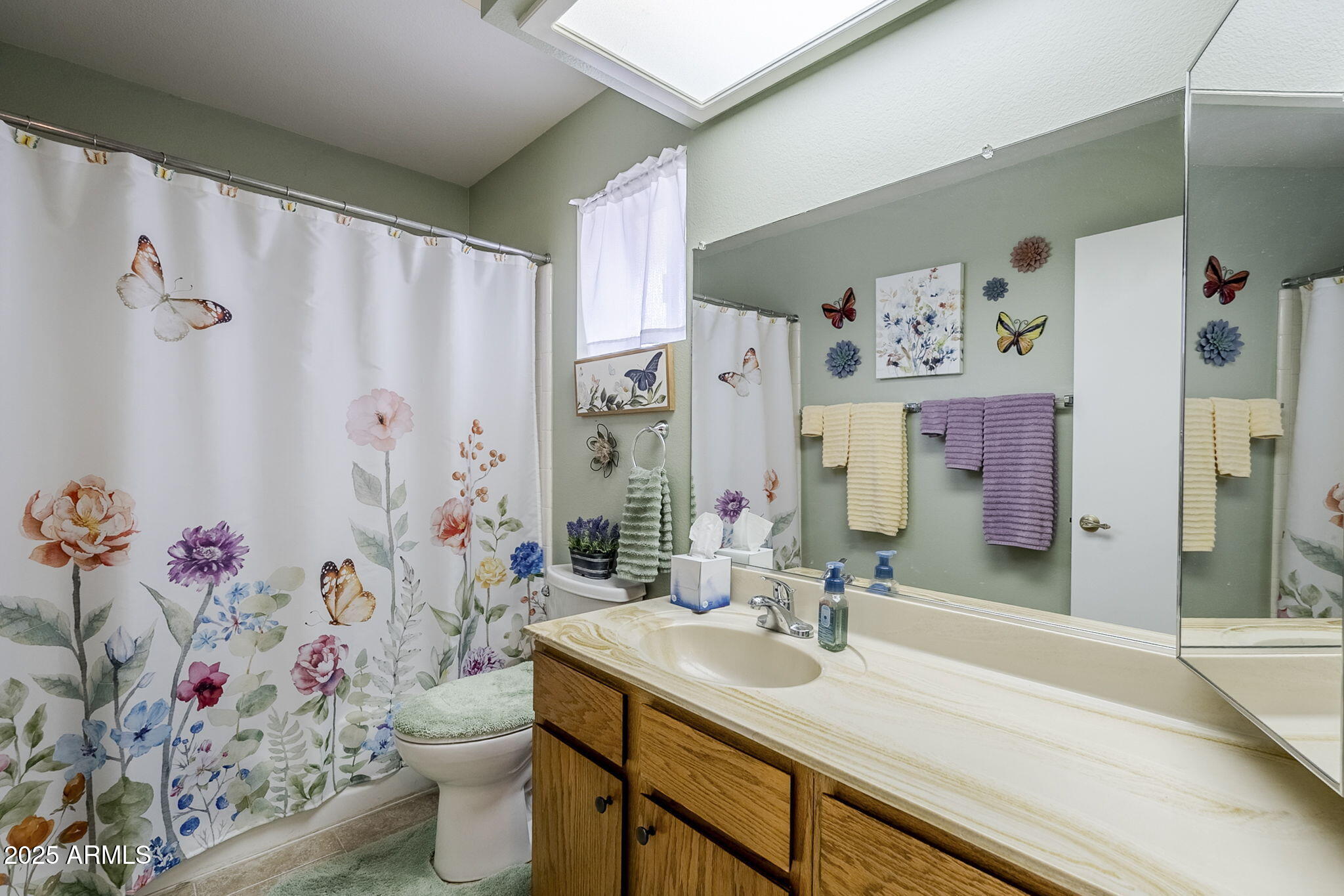2159 South Periwinkle Mesa, AZ 85209 - Photo 22 of 32 Guest Bathroom