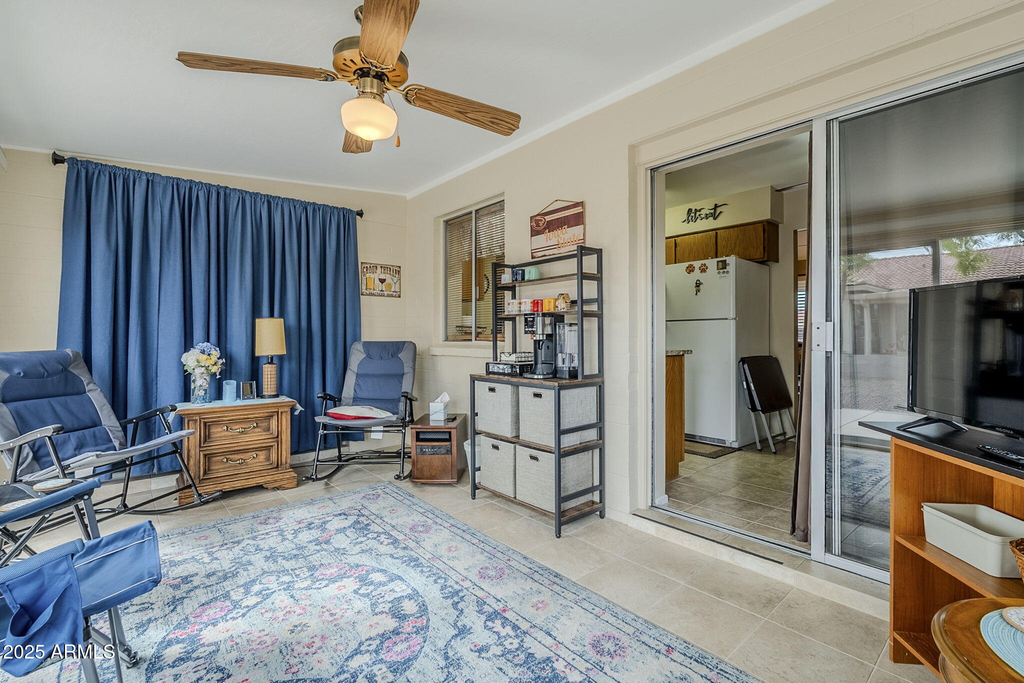 2159 South Periwinkle Mesa, AZ 85209 - Photo 28 of 31 Great room to have coffee in