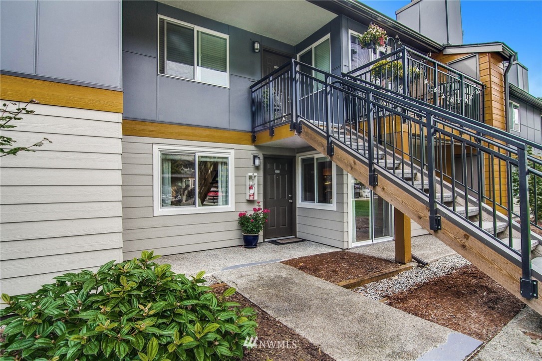 10831 Northeast 147th Lane, Unit R101 Bothell, WA 98011 - Photo 5 of 25