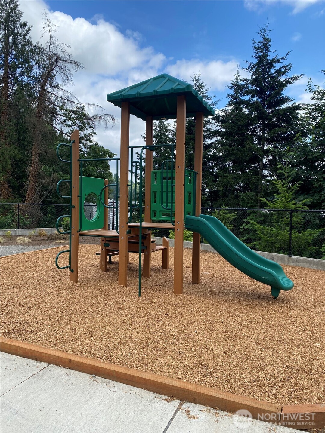 8826 Northeast 173rd Place, Unit C Bothell, WA 98011 - Photo 36 of 37