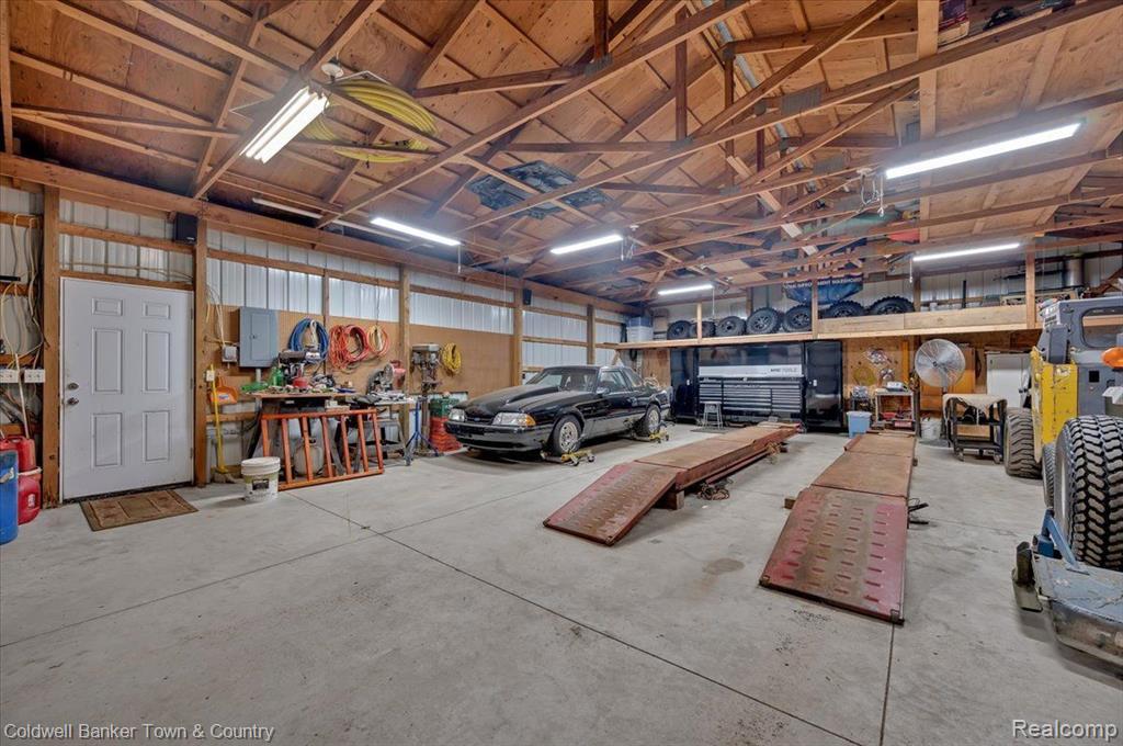 6176 Denton Hill Road Fenton, MI 48430 - Photo 40 of 41 Gallery Image 40